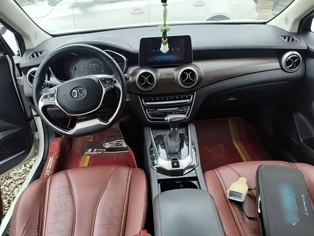 BAIC Senova D50 — миниатюра 10