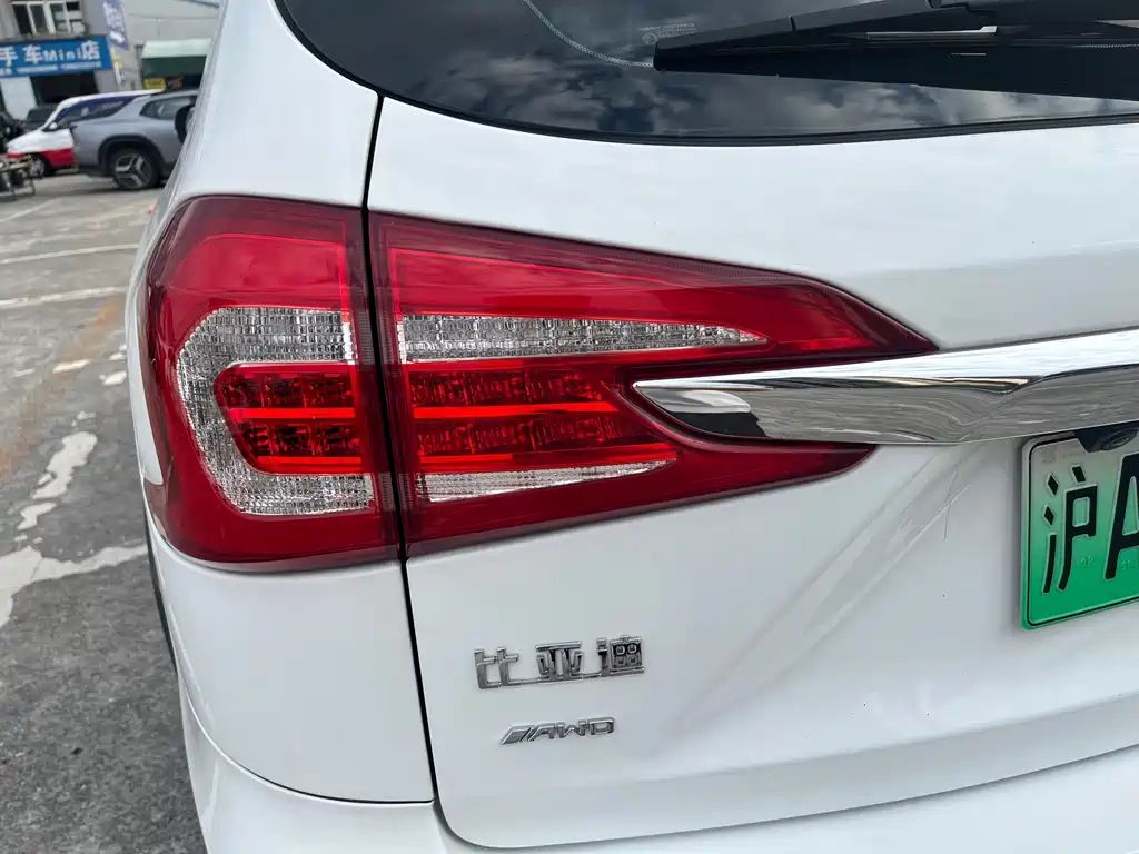 BYD Tang New Energy — миниатюра 11