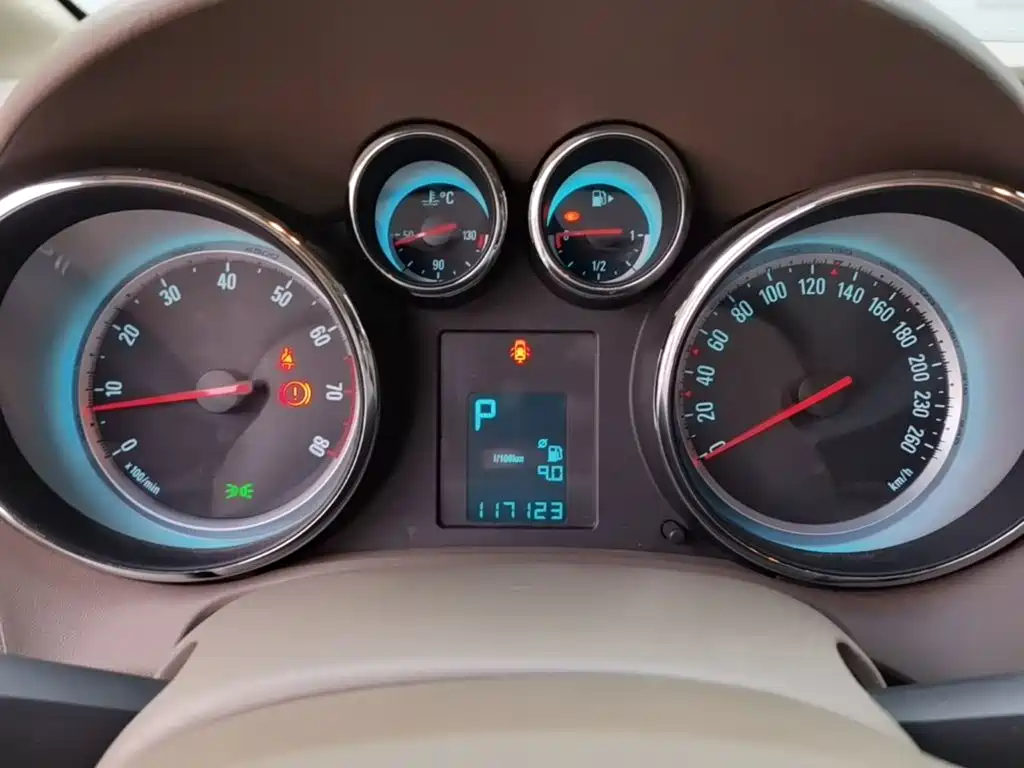 Buick Excelle — миниатюра 12