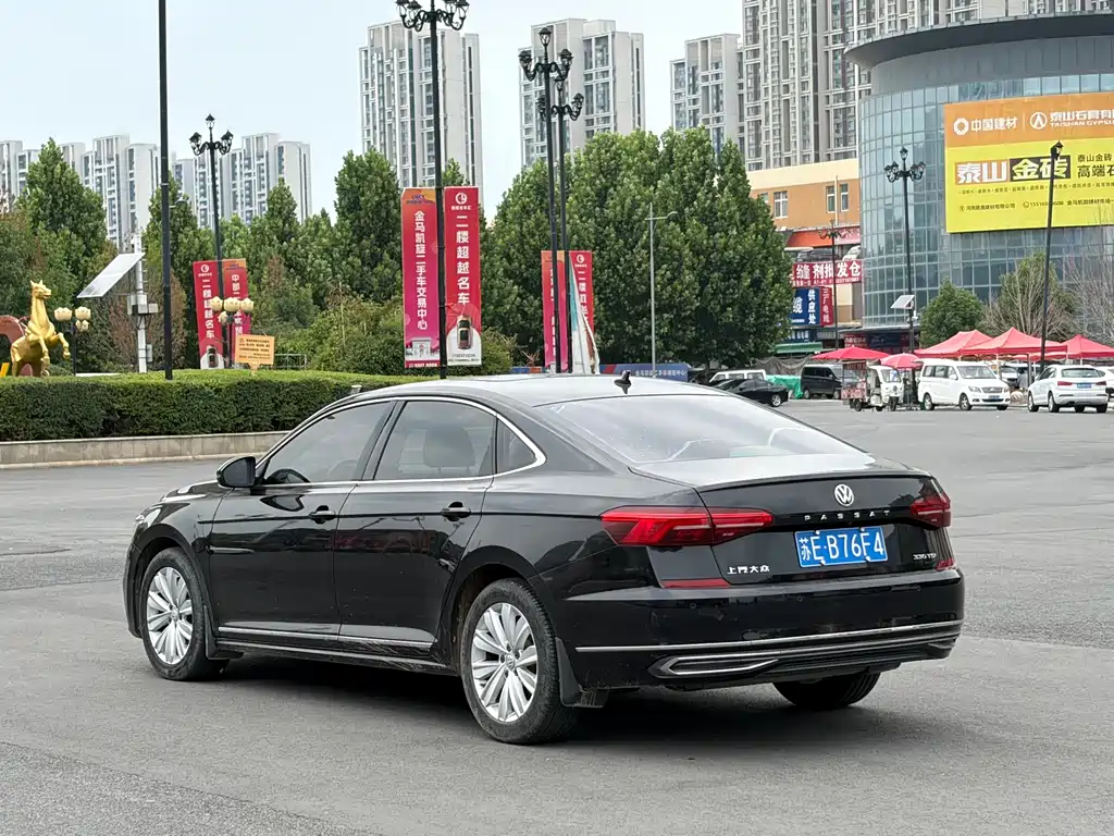 Volkswagen Passat 2019 330TSI Elite VI
