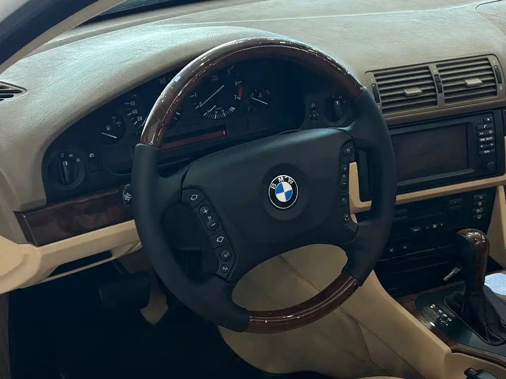 BMW 5 Series 5 2004 528i