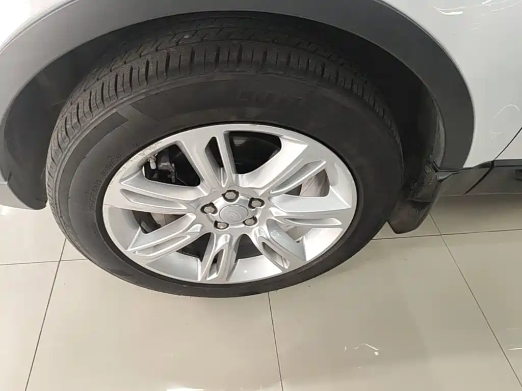 Land Rover Evoque — миниатюра 23