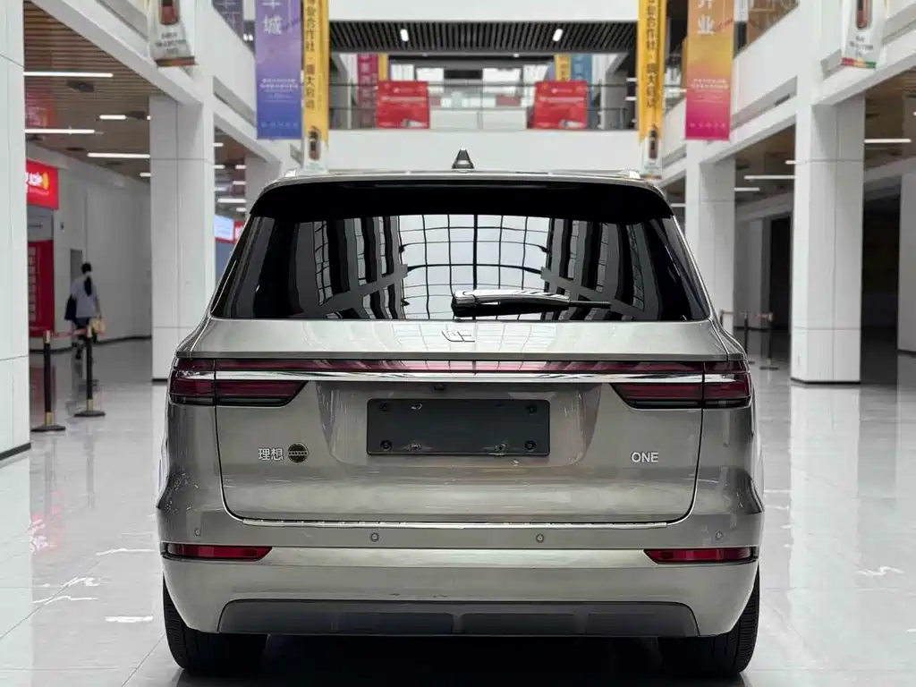 Li Auto ONE 2021 6 мест