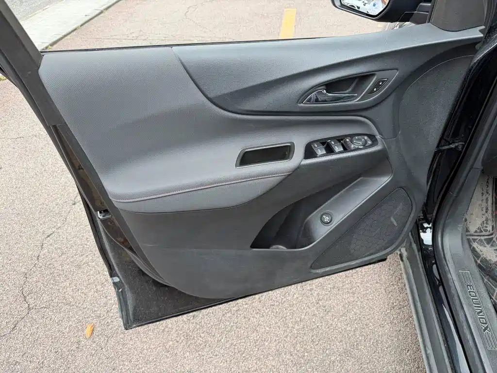 Chevrolet Equinox — миниатюра 6