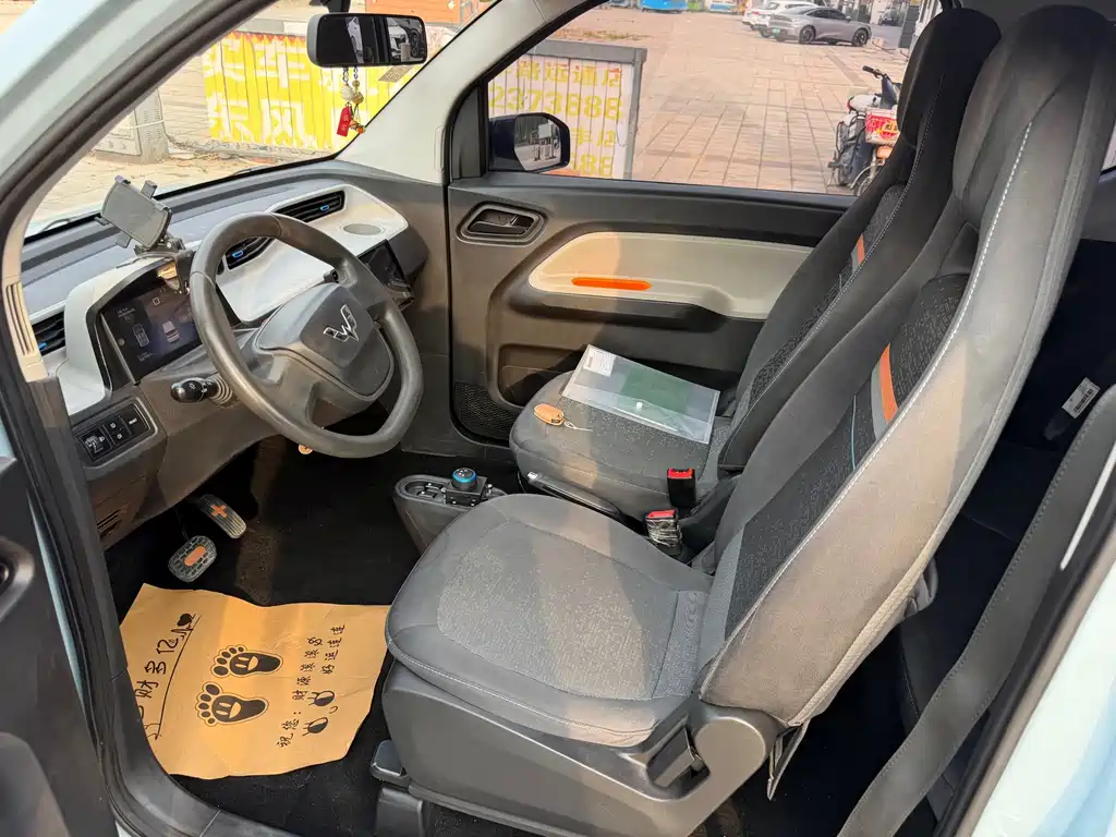 Wuling MINIEV — миниатюра 8