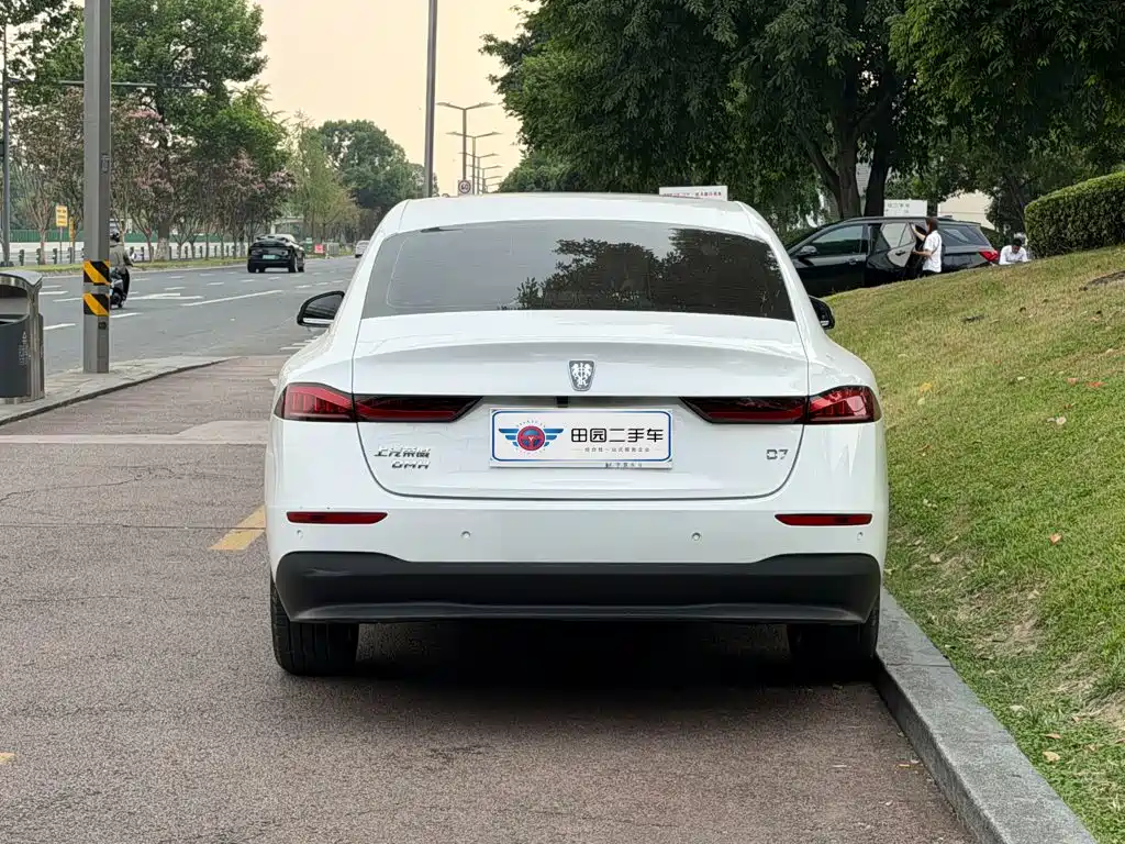 Roewe D7 — миниатюра 5