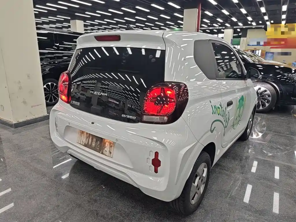 Roewe Clever — миниатюра 7