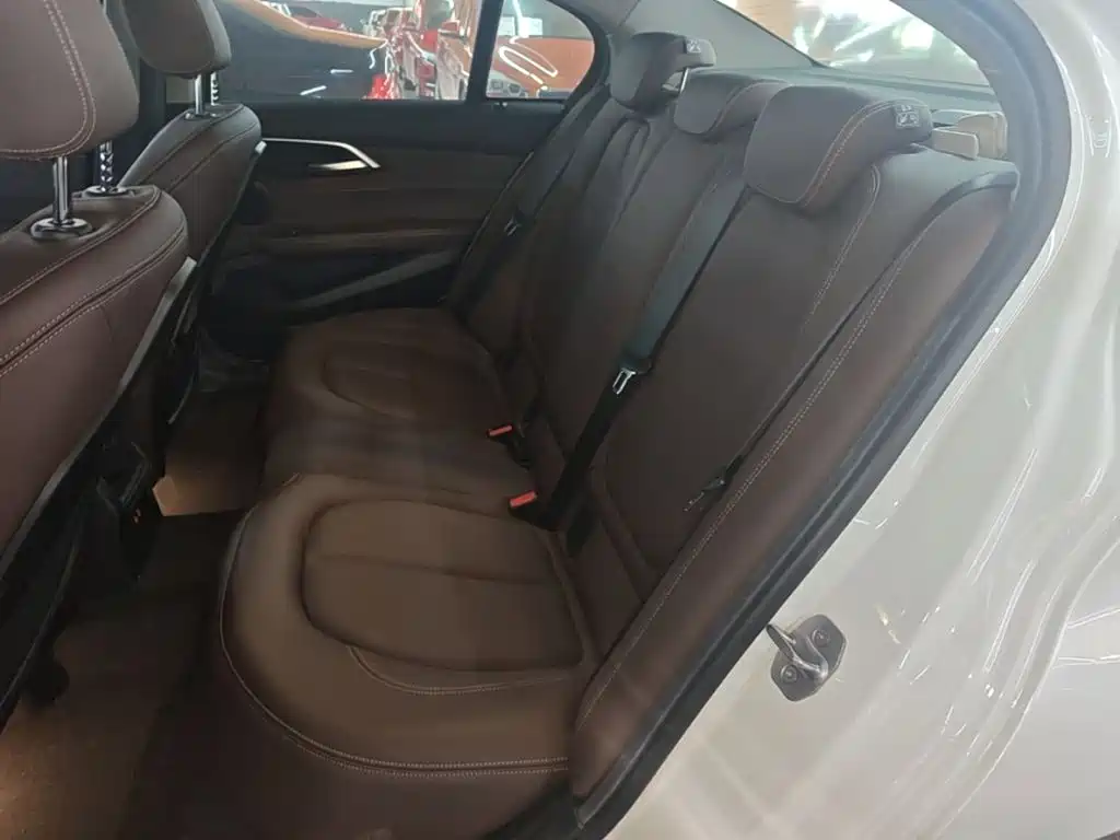 BMW 1 Series — миниатюра 17
