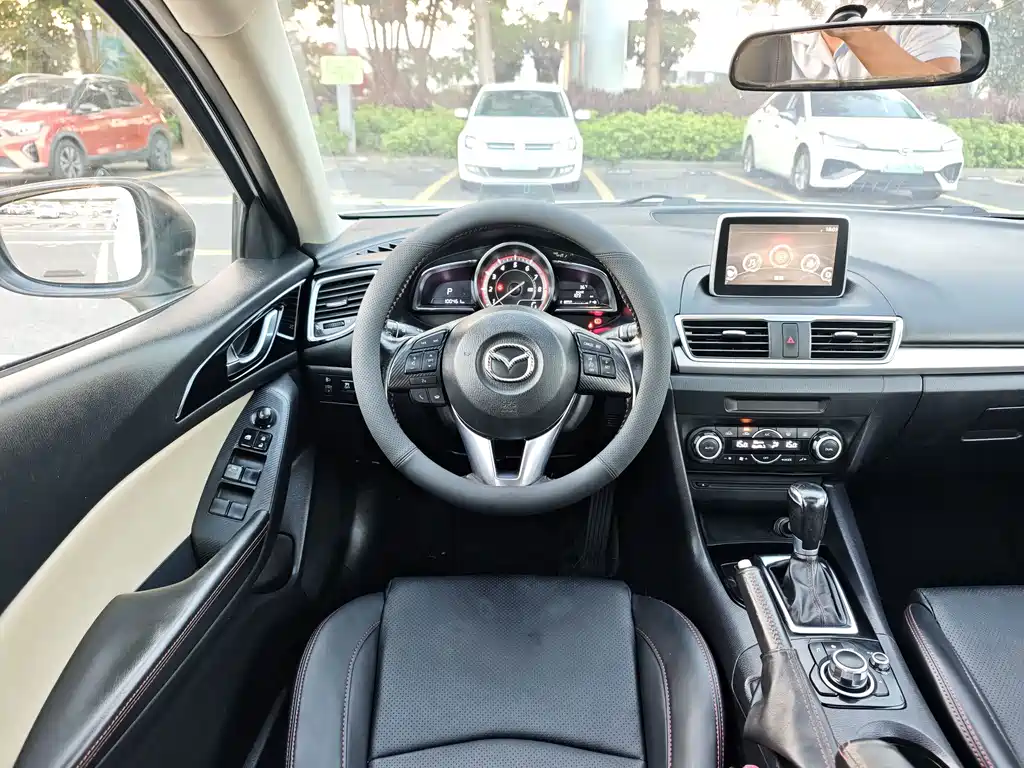 Mazda 3 Axela — миниатюра 9