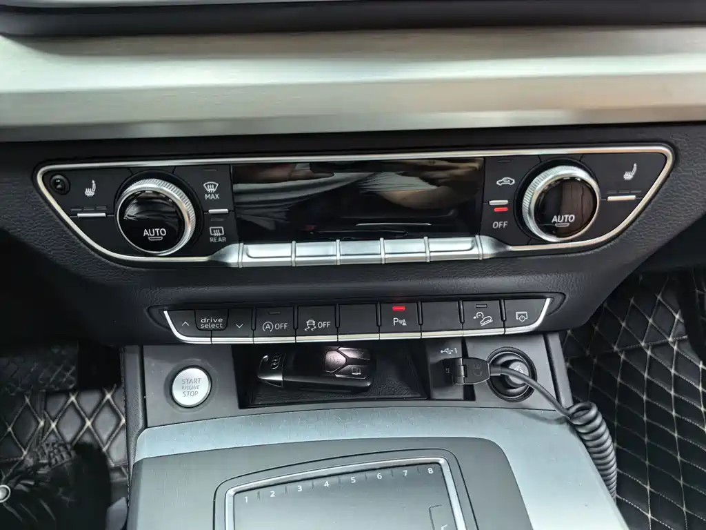 Audi Q5L — миниатюра 18