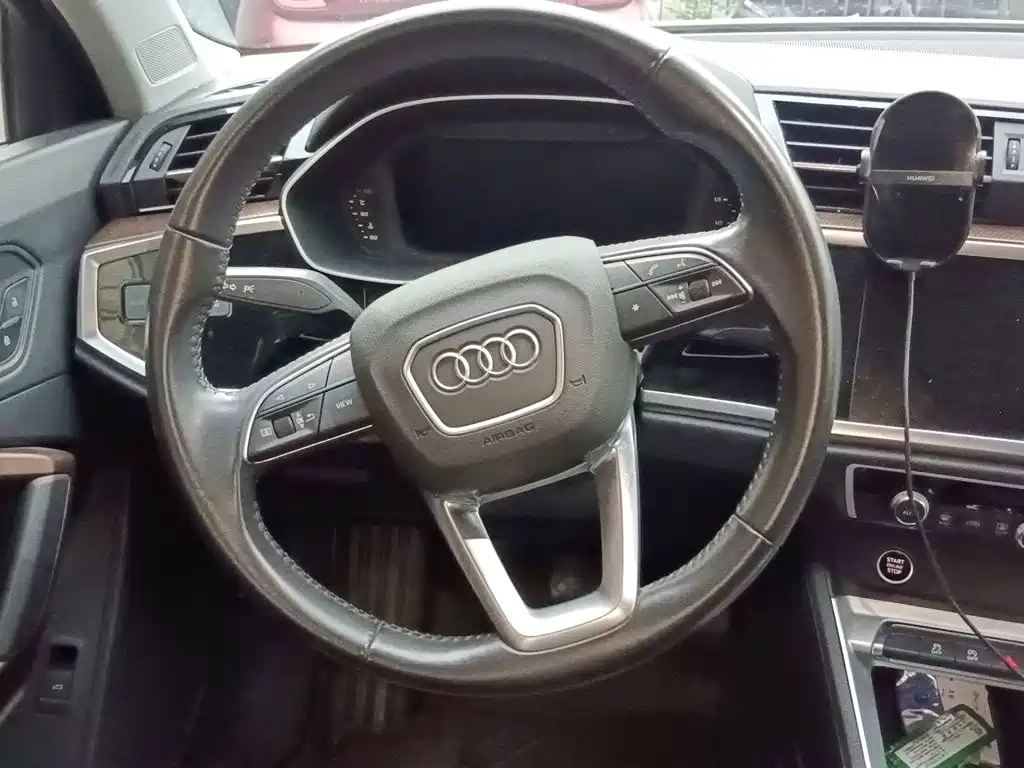 Audi Q3 — миниатюра 11