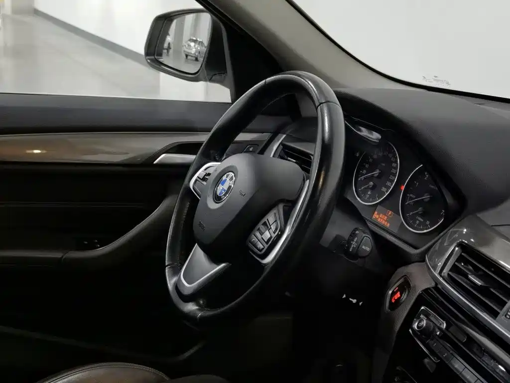 BMW X1 — миниатюра 22