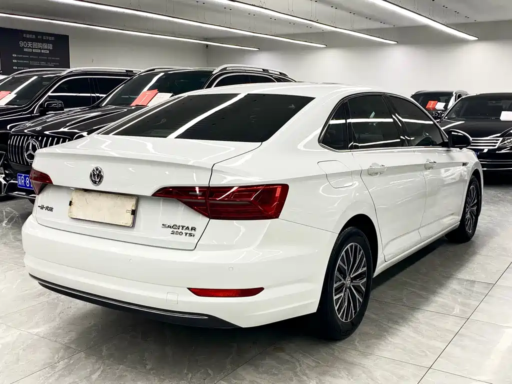 Volkswagen Sagitar — миниатюра 6
