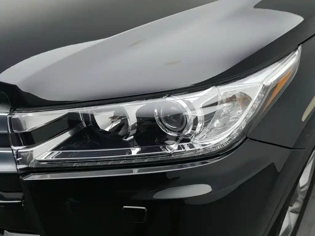 Toyota Highlander — миниатюра 7