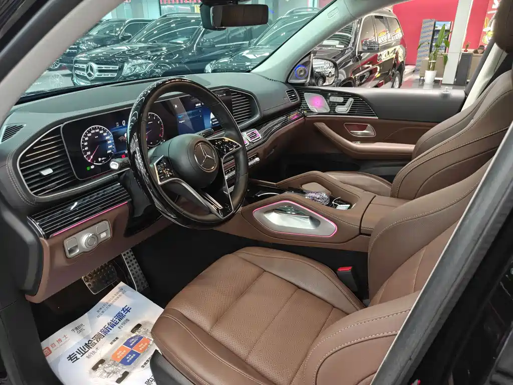 Mercedes-Benz GLE (Import) — миниатюра 8