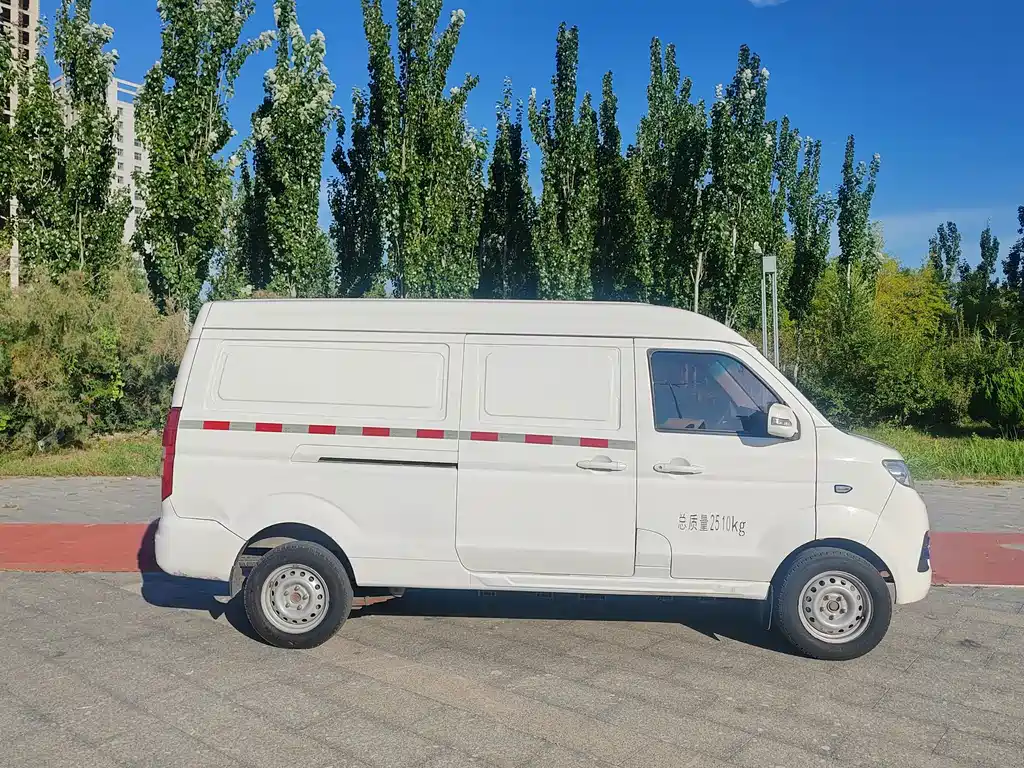 Yuan Cheng Yuan Cheng E5 — миниатюра 4
