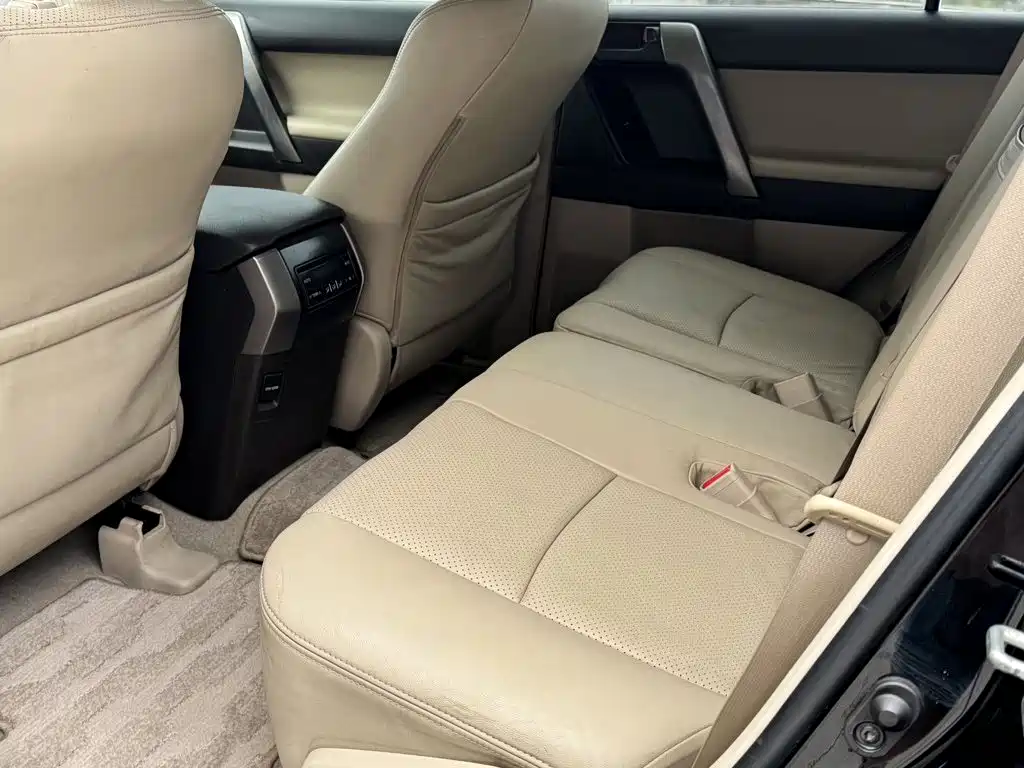 Toyota Prado (Import) — миниатюра 8
