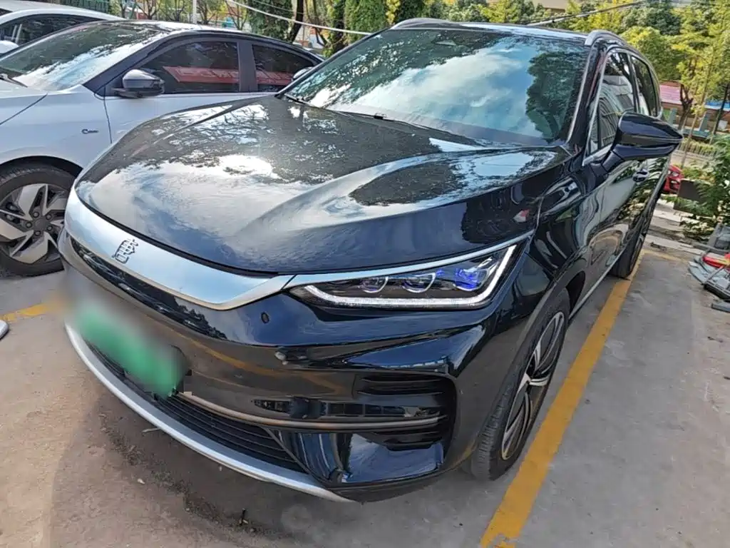 BYD Tang New Energy — миниатюра 2