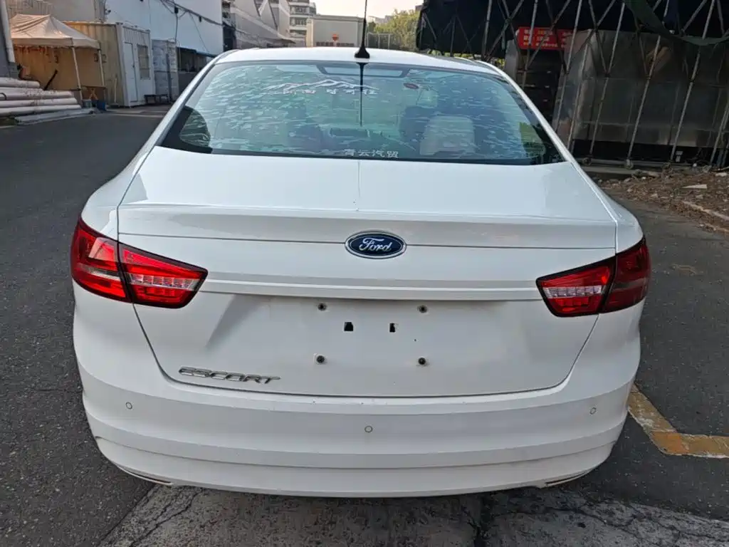 Ford Escort — миниатюра 6