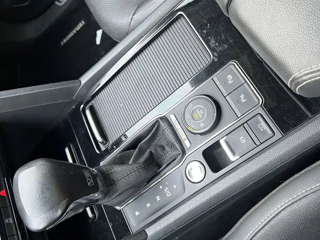 Volkswagen Teramont — миниатюра 6