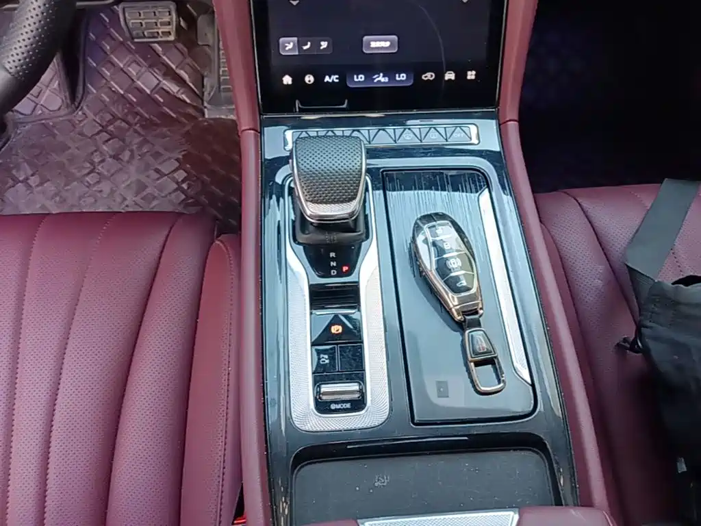 Hongqi Hongqi H5 PHEV — миниатюра 14