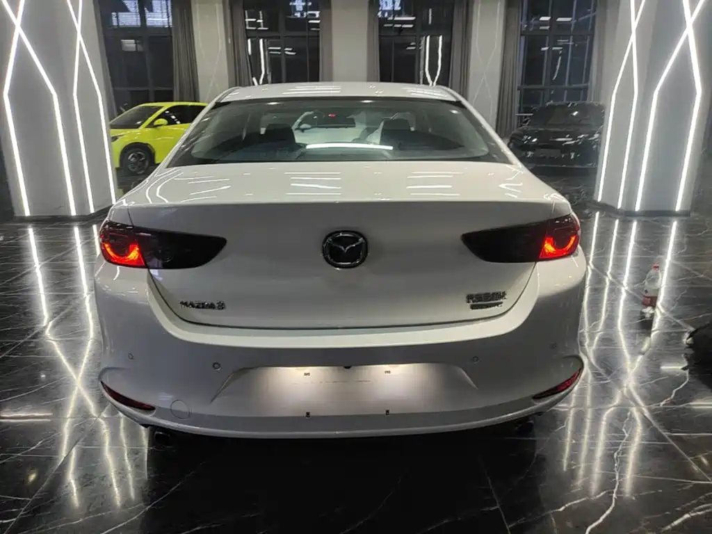 Mazda 3 Axela — миниатюра 6
