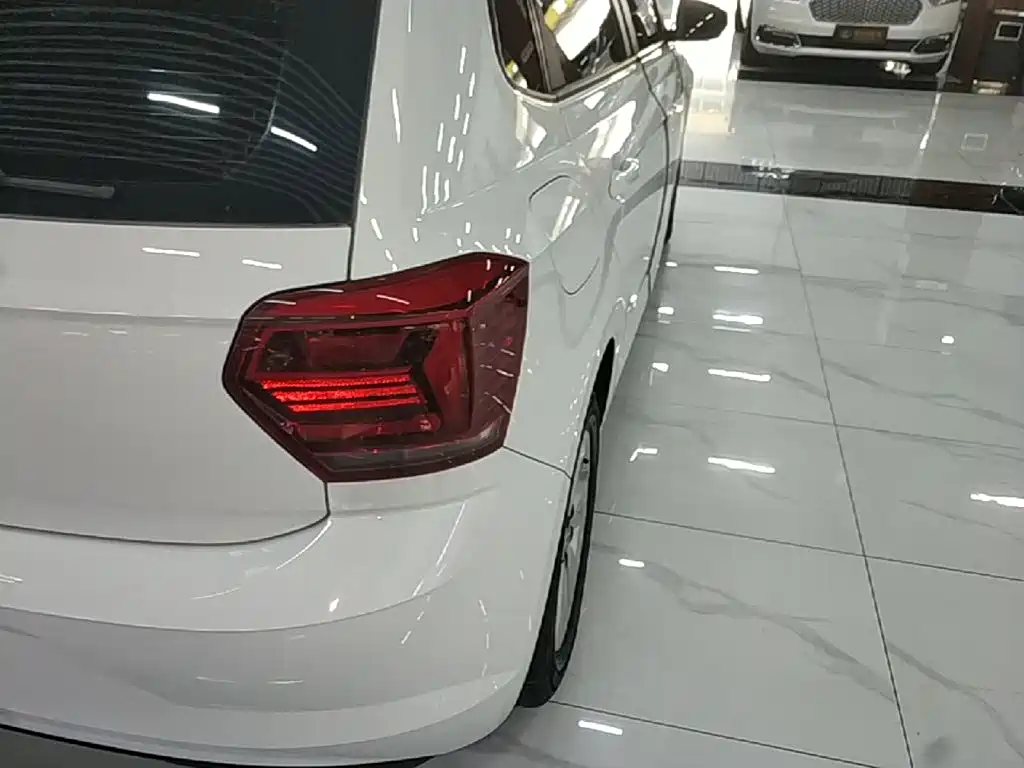 Volkswagen Polo — миниатюра 8