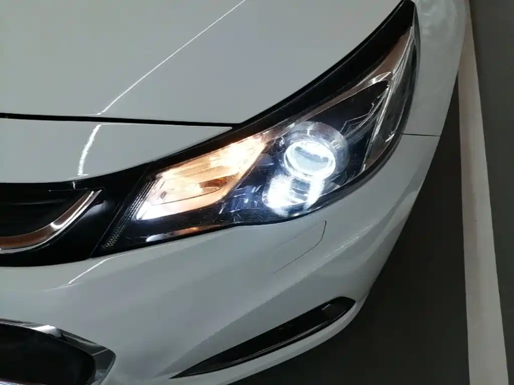 Chevrolet Malibu — миниатюра 24