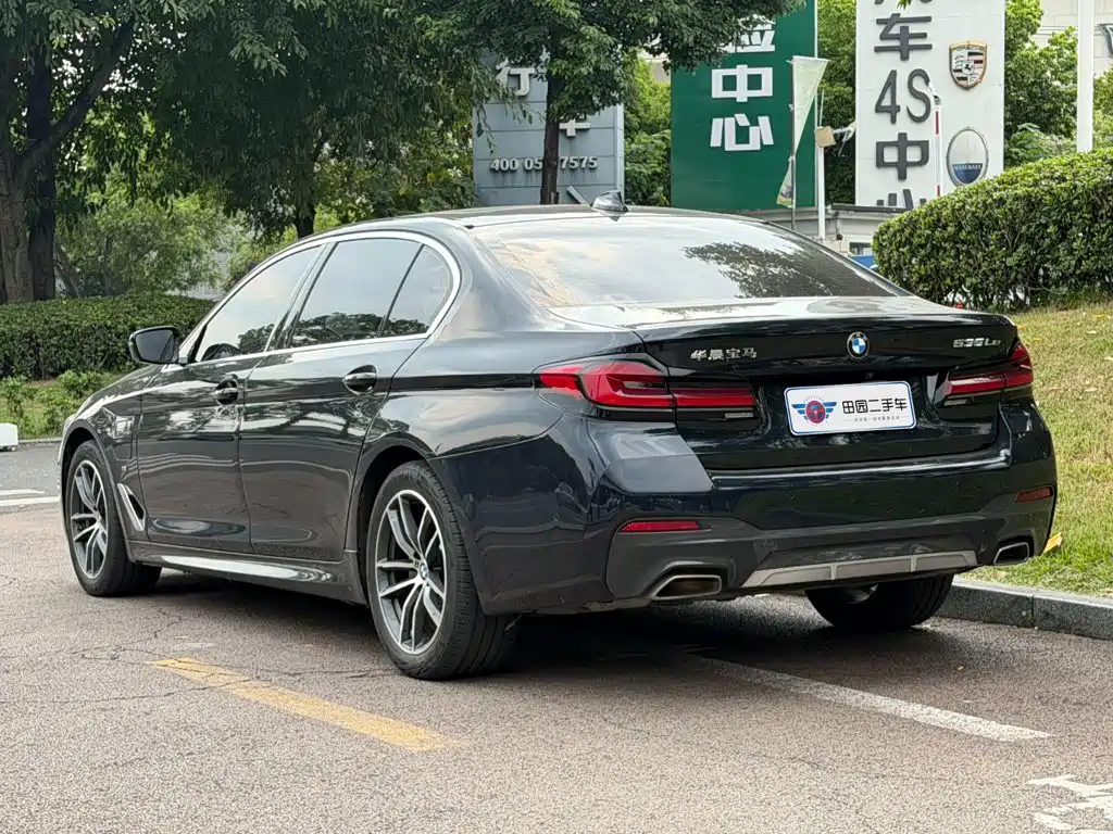 BMW 5 Series New Energy — миниатюра 4