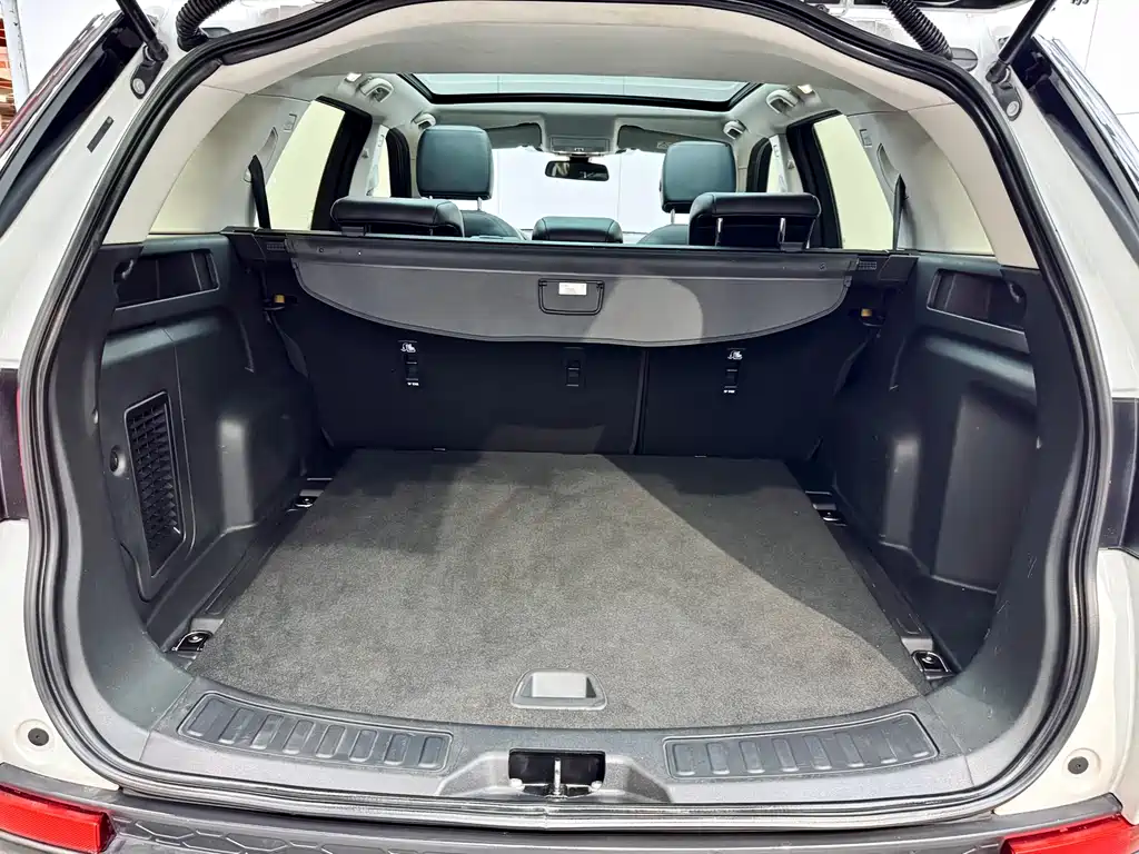 Land Rover Discovery Sport — миниатюра 20
