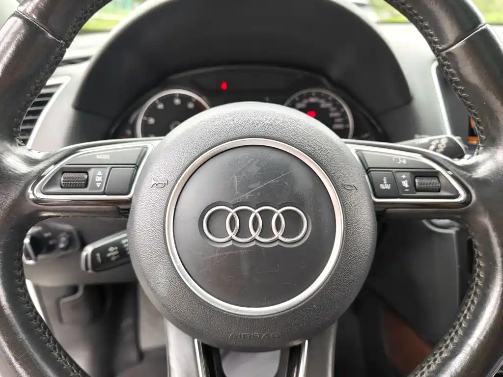 Audi Q5 — миниатюра 12
