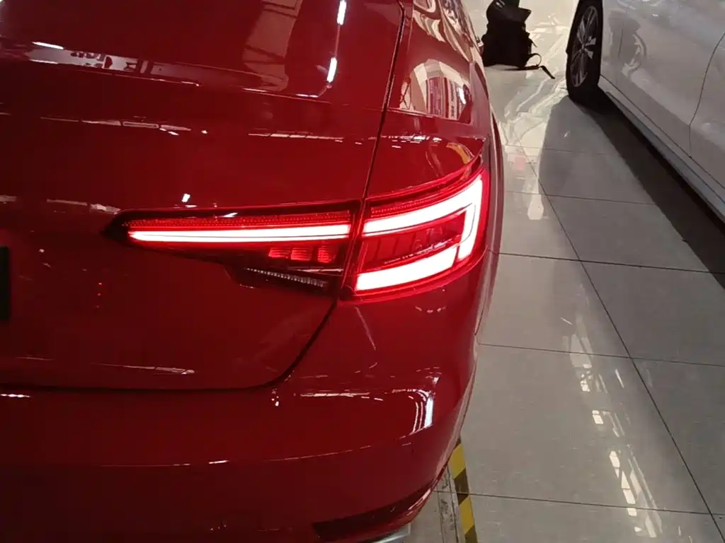 Audi A4L — миниатюра 8