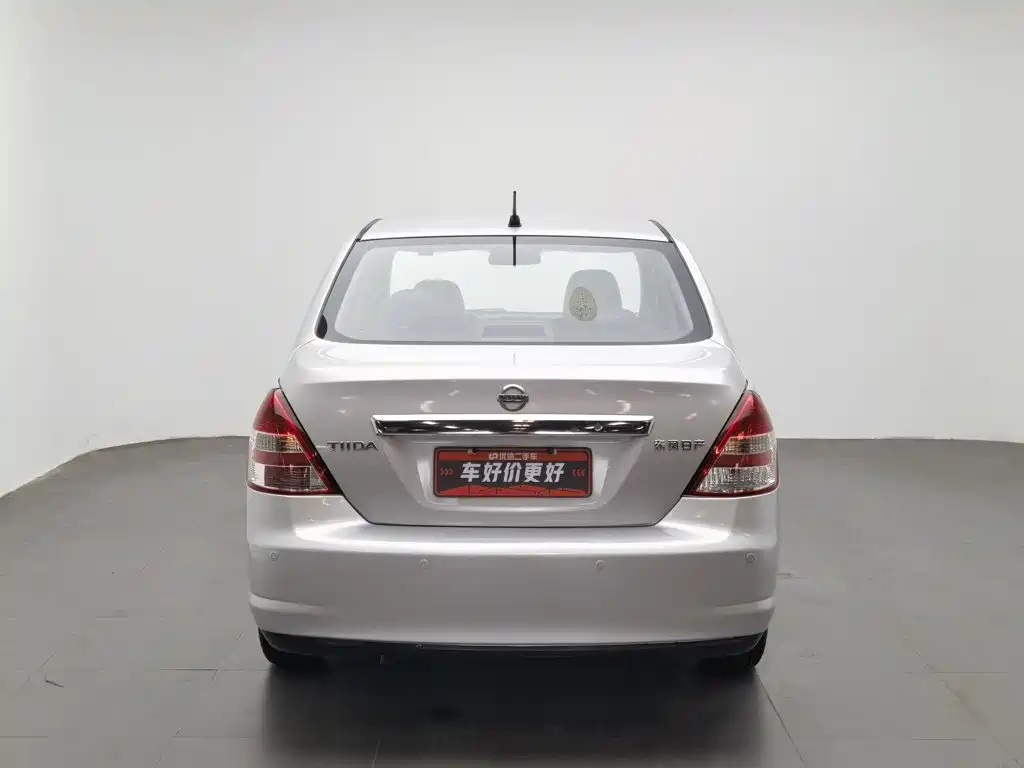 Nissan Tiida — миниатюра 4