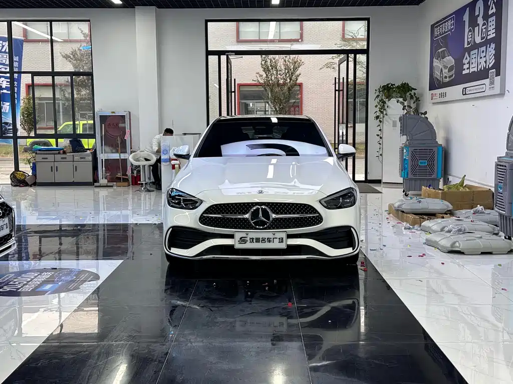 Mercedes-Benz C-Class — миниатюра 2