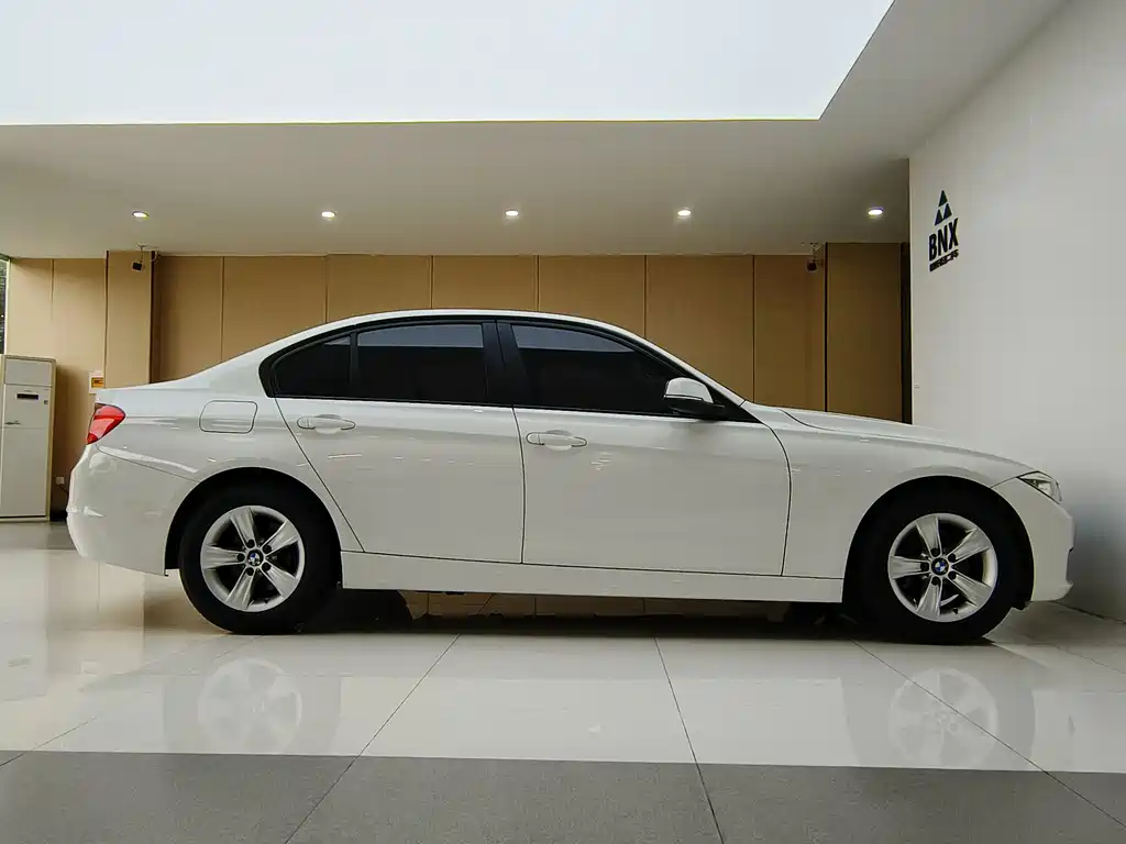 BMW 3 Series — миниатюра 3