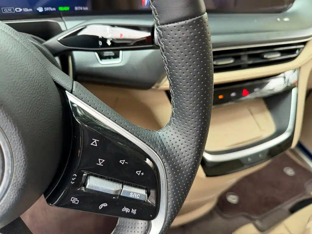 Buick GL8 Hybrid — миниатюра 10