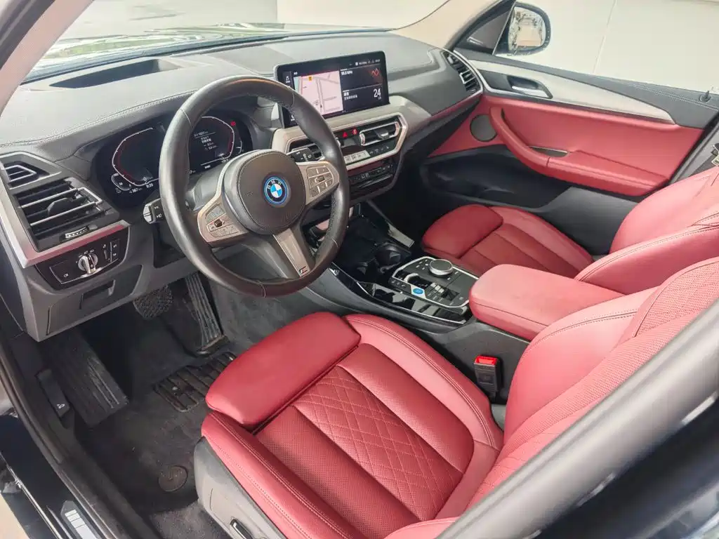 BMW iX3 — миниатюра 8
