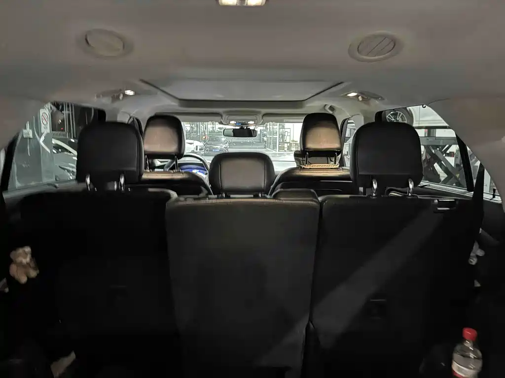 Ford Explorer — миниатюра 15