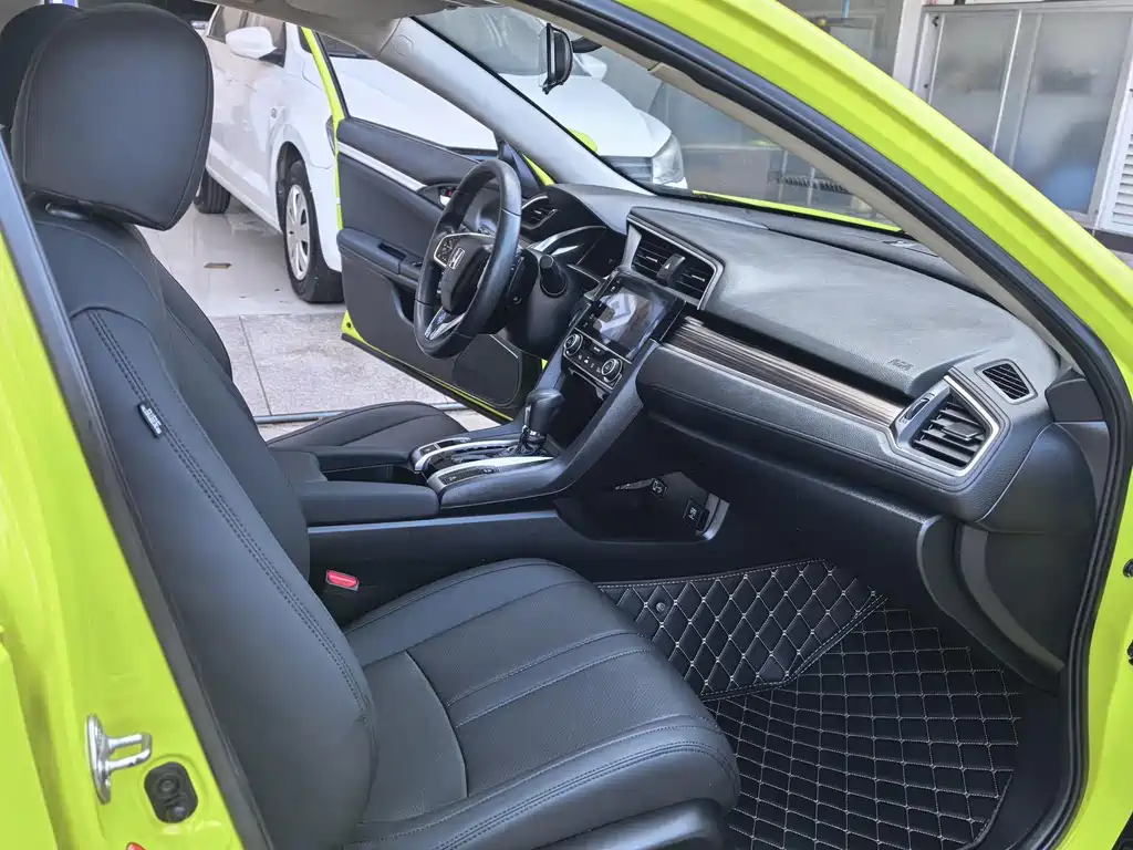 Honda Civic — миниатюра 9