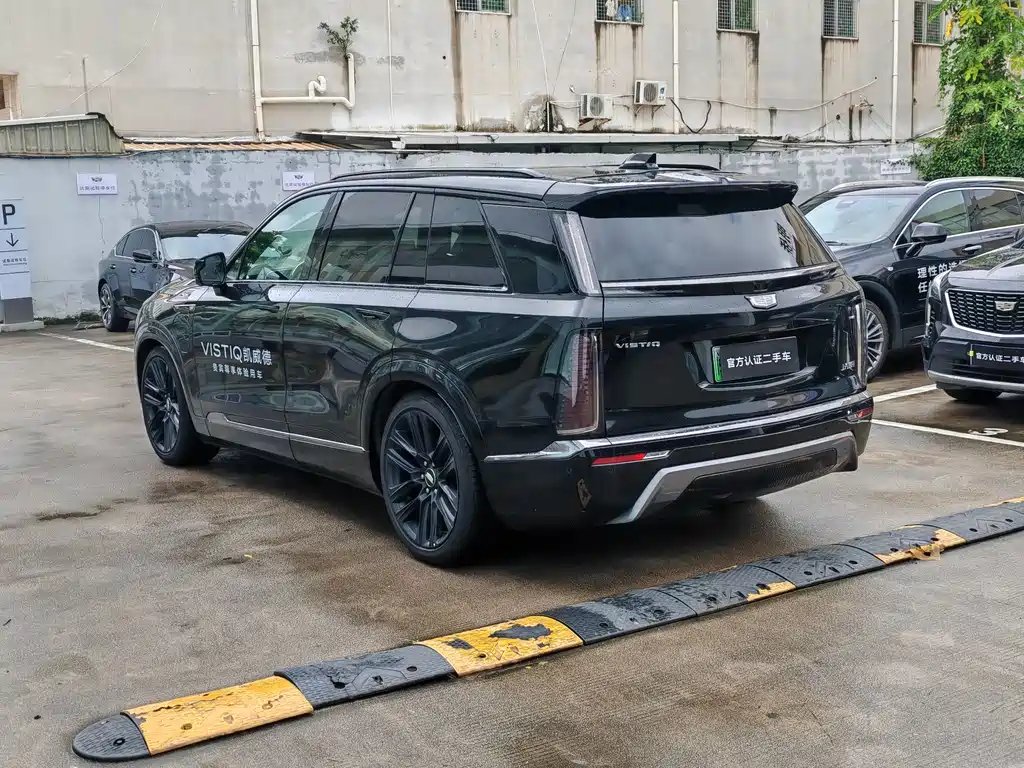 Cadillac VISTIQ — миниатюра 4