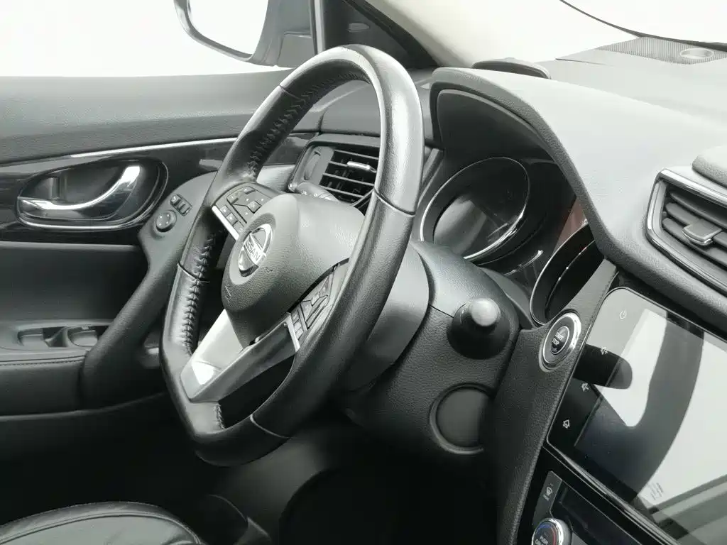 Nissan X-Trail — миниатюра 22