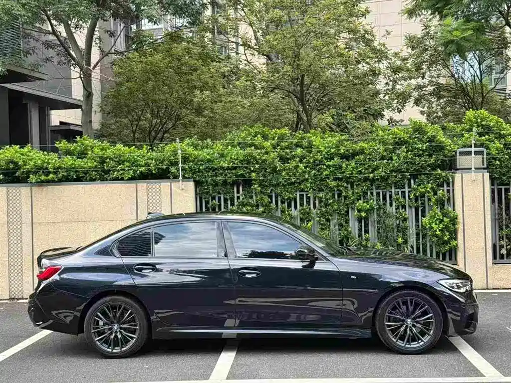 BMW 3 Series — миниатюра 4