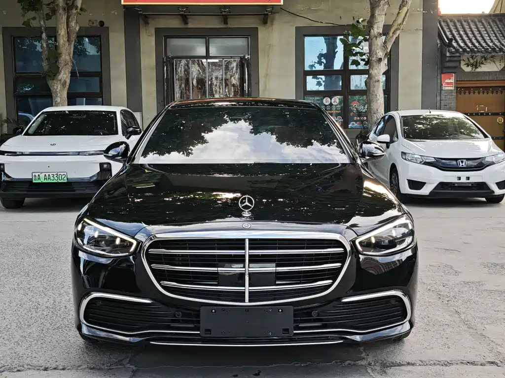 Mercedes-Benz S-Class — миниатюра 2
