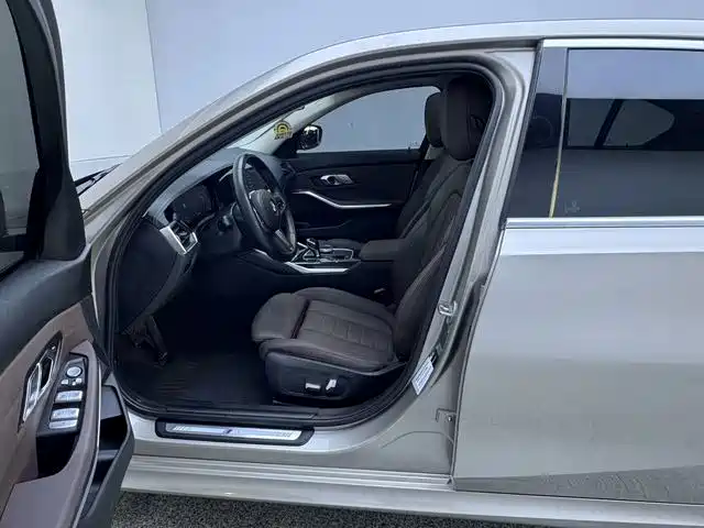 BMW 3 Series — миниатюра 11