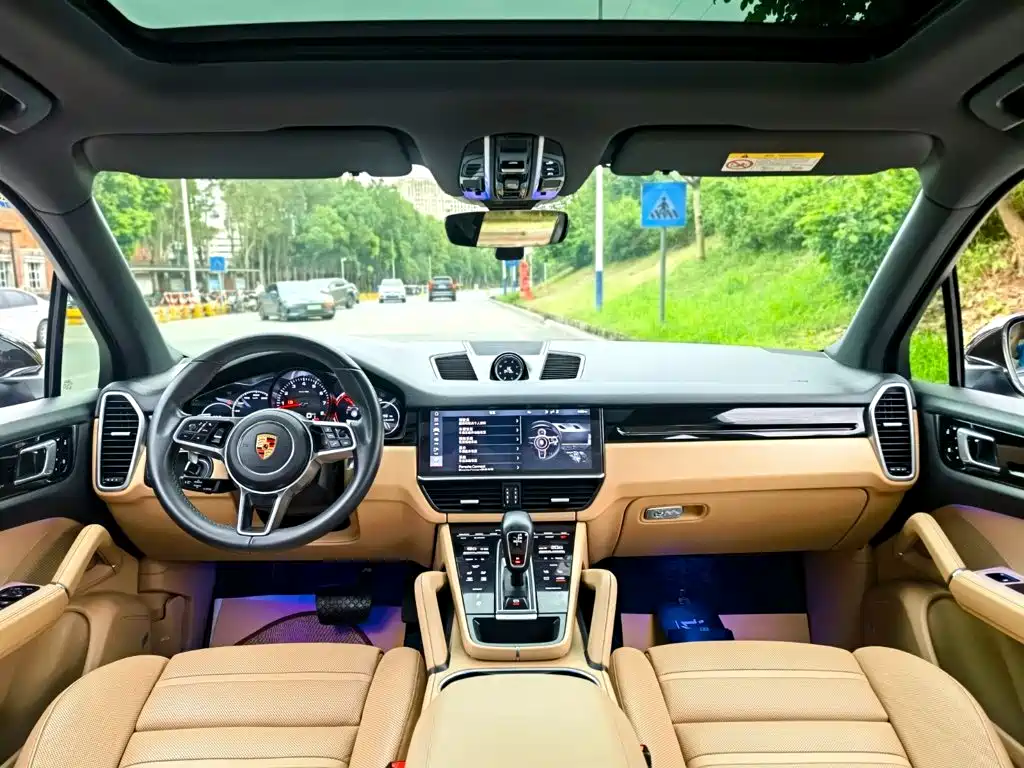 Porsche Cayenne — миниатюра 8