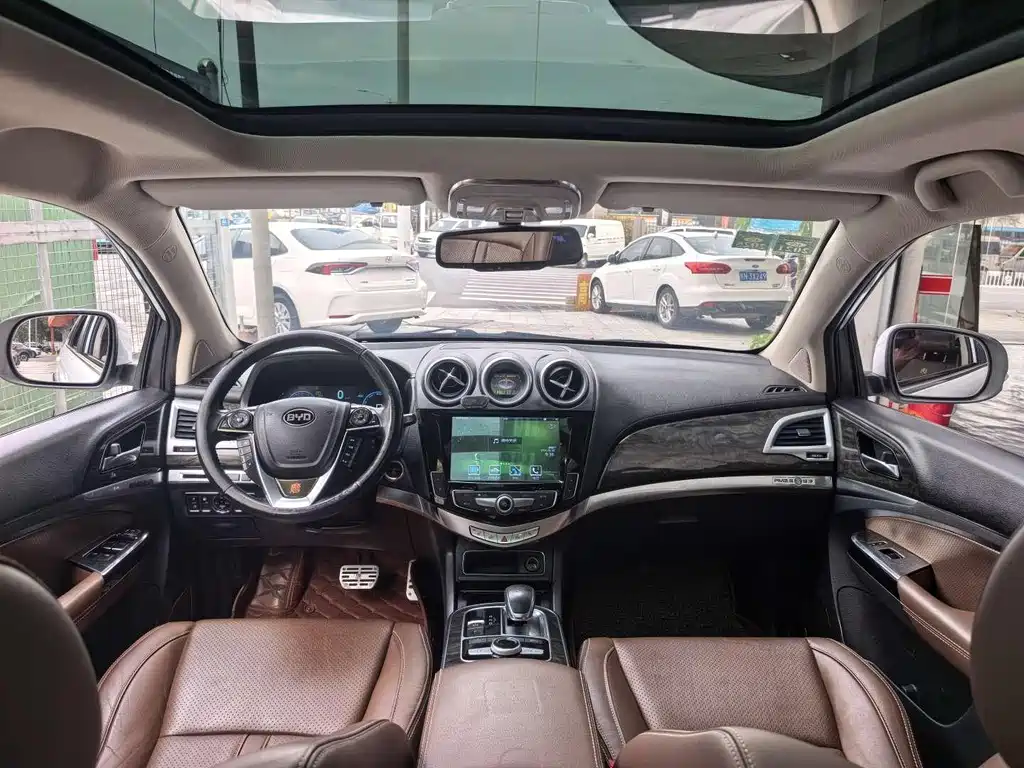 BYD Tang New Energy — миниатюра 9
