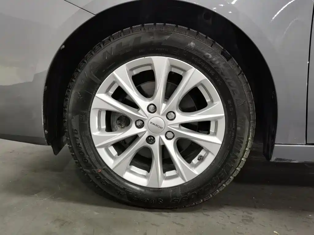 Roewe i5 — миниатюра 17