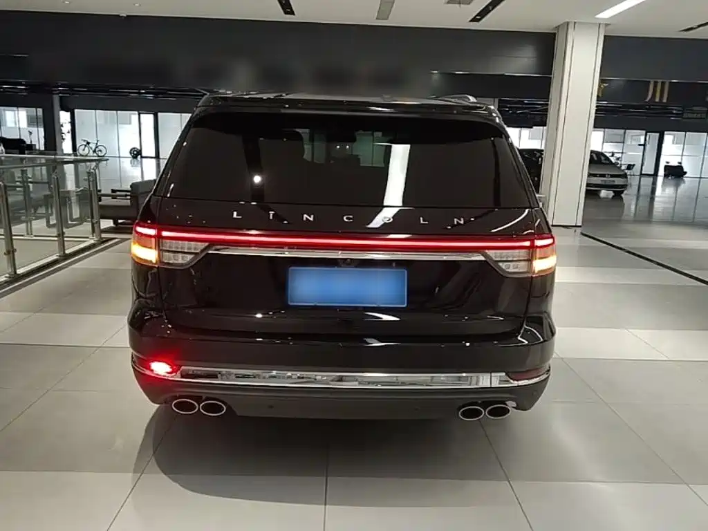 Lincoln Aviator — миниатюра 6