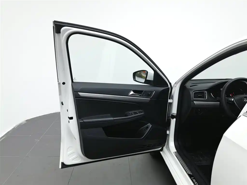 Volkswagen Lavida 2017 1.6L AT Comfort