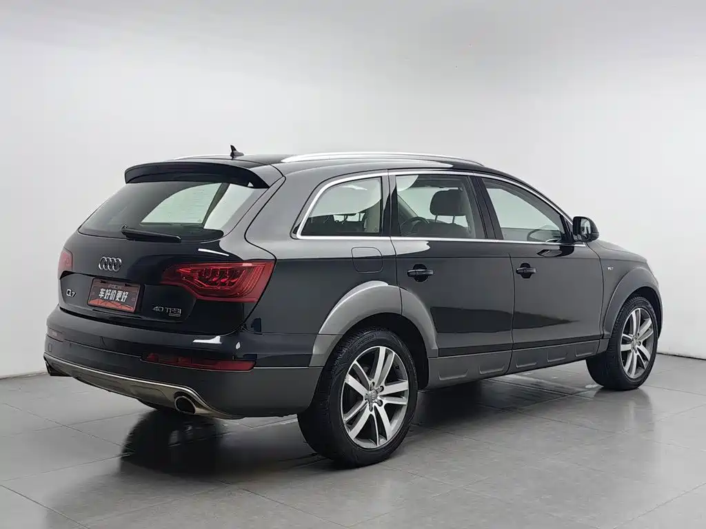 Audi Q7 — миниатюра 2
